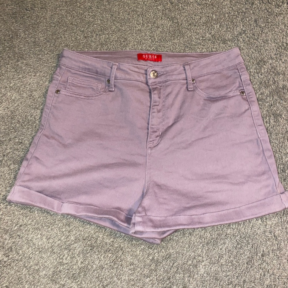 GUESS SHORTS - LIKE NEW - SIZE 31 - COMFY